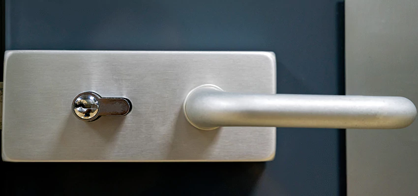 Change Patio Door Locks in Alamo, California